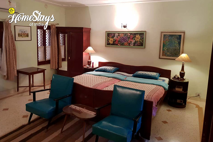 Bedroom-1.1-Kutch Heritage Homestay-Devpur