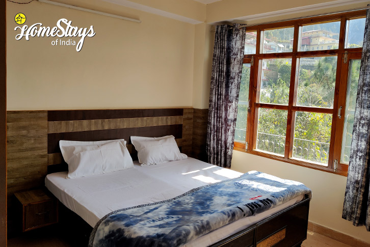 Bedroom-1.1-Morning Glory Homestay-Shimla