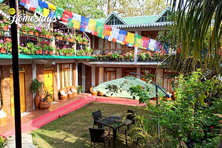 Open-Sitting-Heaven on Hills Homestay-Kalimpong