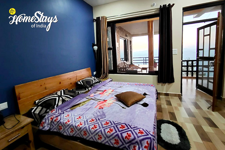 Bedroom-1-Pioneer Homestay-Kasar Devi.Almora