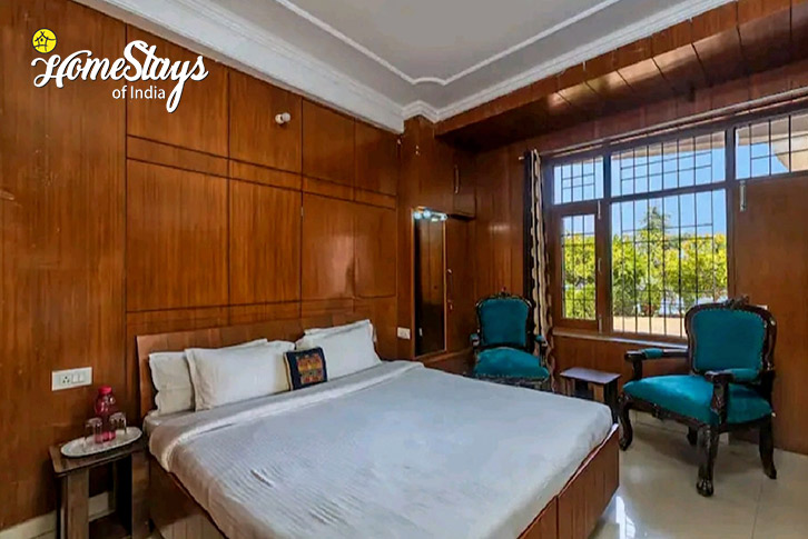 Bedroom-2-Hill Dew Cottage-Barog