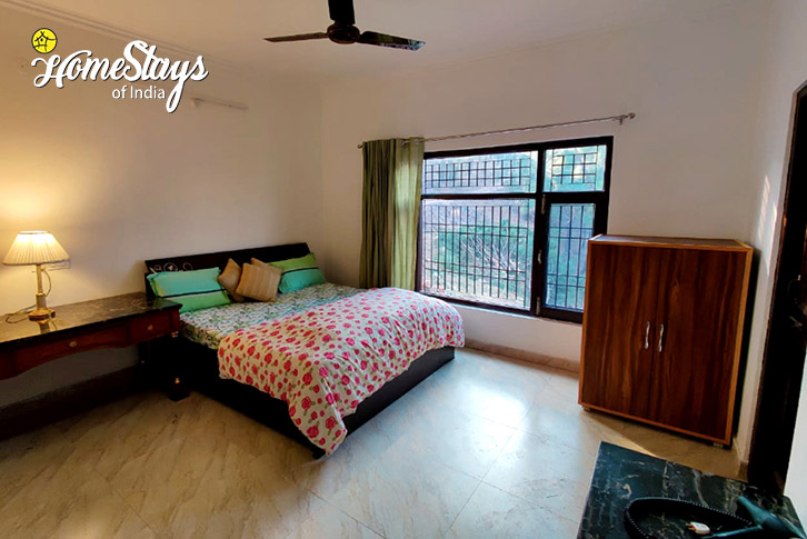 Bedroom-3-Meditative Meadows Homestay-Sirmaur