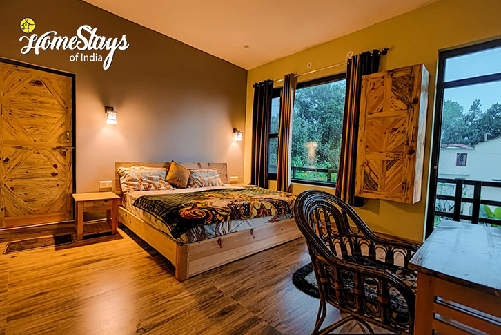 Bedroom-3.1-Pioneer Homestay-Kasar Devi-Almora