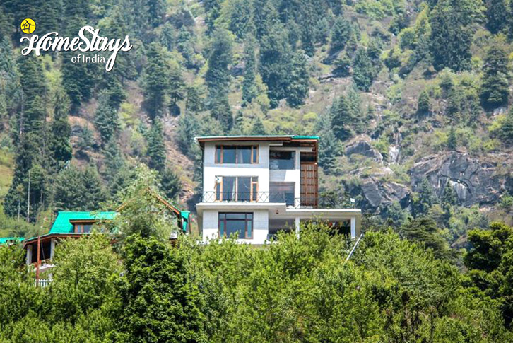 Exterior-1-Cozy Hug Homestay-Manali