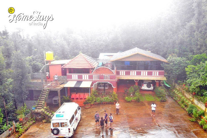 Rainyday-The Farm Ville Homestay-Chikmagalur