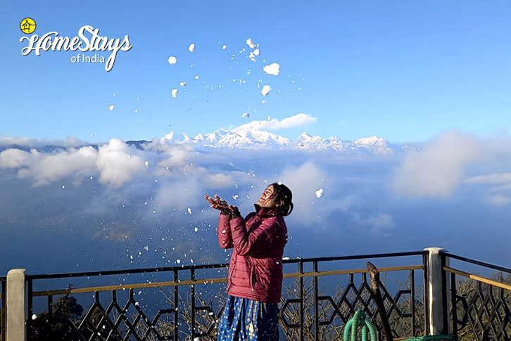 Balcony-Azure Sky Homestay-Darjeeling