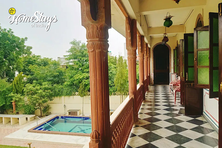 Balcony-Regal Rendevous Homestay-Jaipur