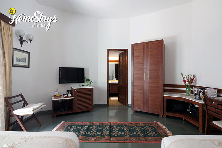 Bedroom-4.1-Oasis of Green Homestay-Ahmedabad