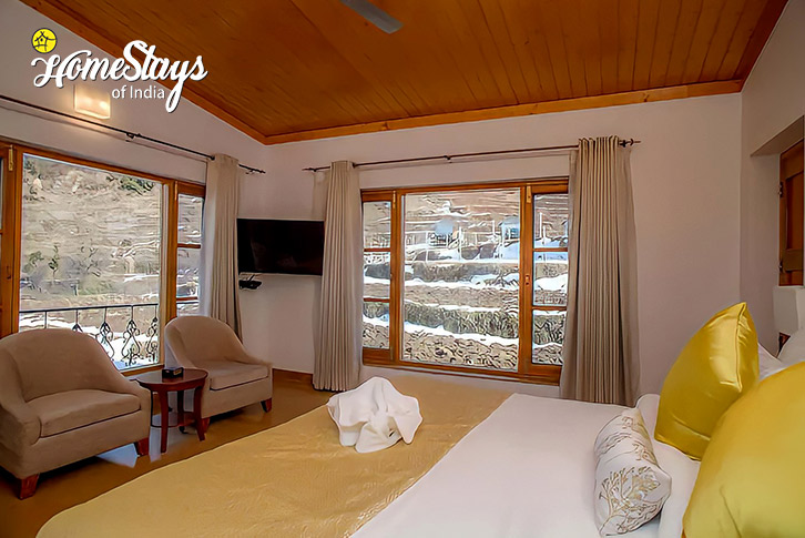 Bedroom-4-The Tranquil Boutique Homestay- Kanatal