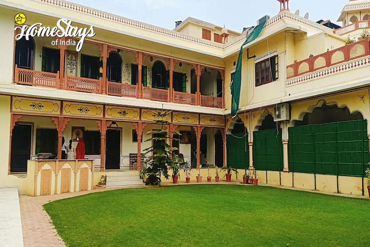 Exterior-2-Regal Rendevous Homestay-Jaipur