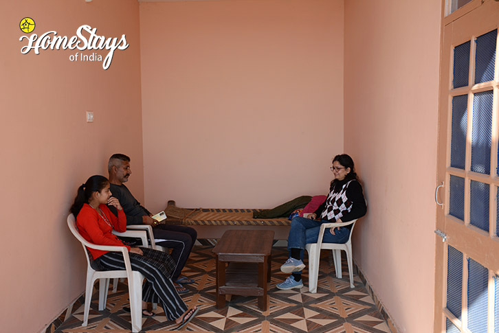 Common-Sitting-Pine's-Paradise-Homestay-Morni-Hills-Haryana