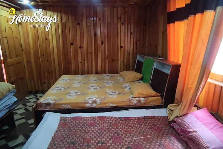 Family-room-1-Himalayan Escape Homestay- Raithal