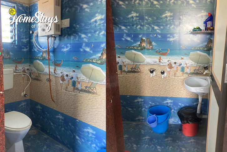 Bathroom-Rise and Shine Homestay-Shirdi