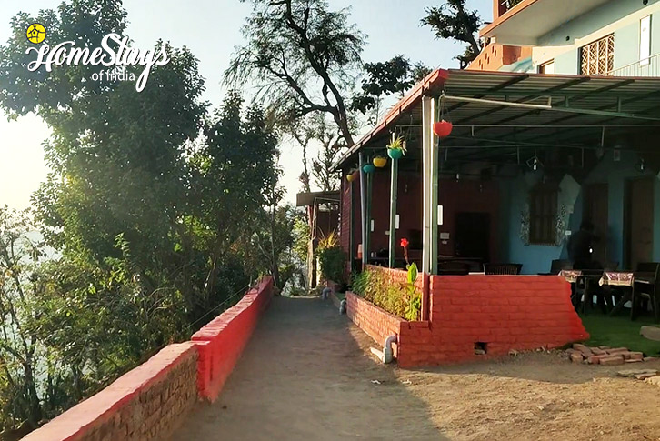 Exterior-1-Epitome of Peace Homestay-Rishikesh