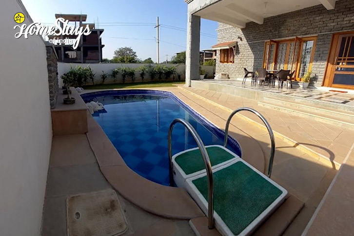 Swimming-Pool-Mewar Splendour Homestay-Udaipur