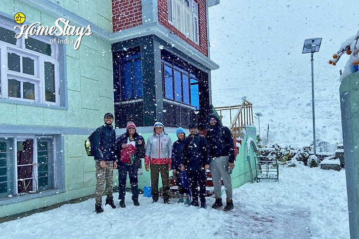 Snowfall-Piece of Heaven Homestay, Koksar-Lahaul