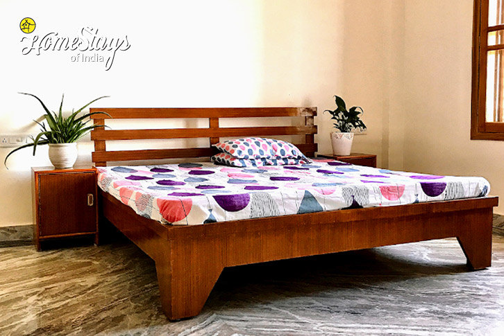 Bedroom-3-Peaceful Abode Homestay-Haridwar