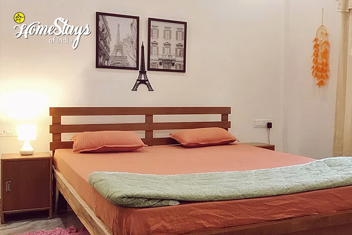 Bedroom-4-Peaceful Abode Homestay-Haridwar