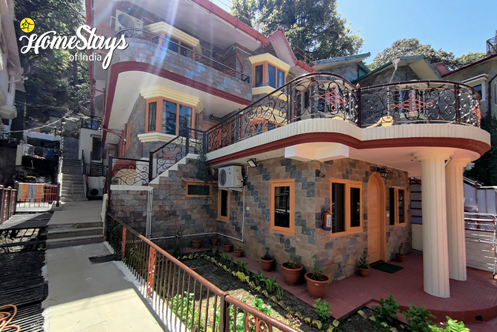 Exterior-1-Mountain Musings Homestay-Nainital