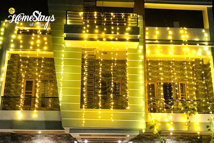 Exterior-Night-Peaceful Abode Homestay-Haridwar
