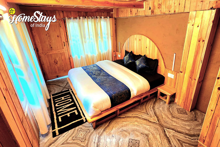 Attic-Bedroom-2.1-Beyond The Valley Homestay-Banjar
