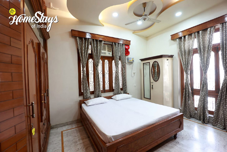 Bedroom-2-Banarasi Homestay-Varanasi