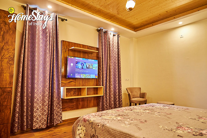 Bedroom-2-Hills & Valley Homestay- Shimla