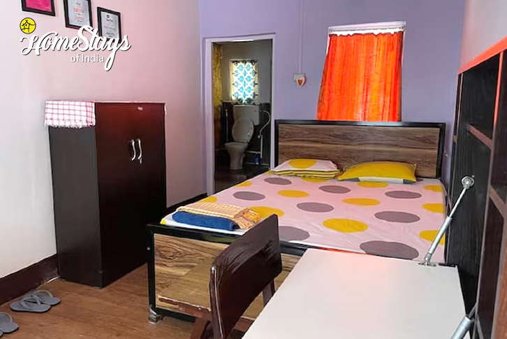 Bedroom-4.1-Colours of Life Homestay-Guwahati