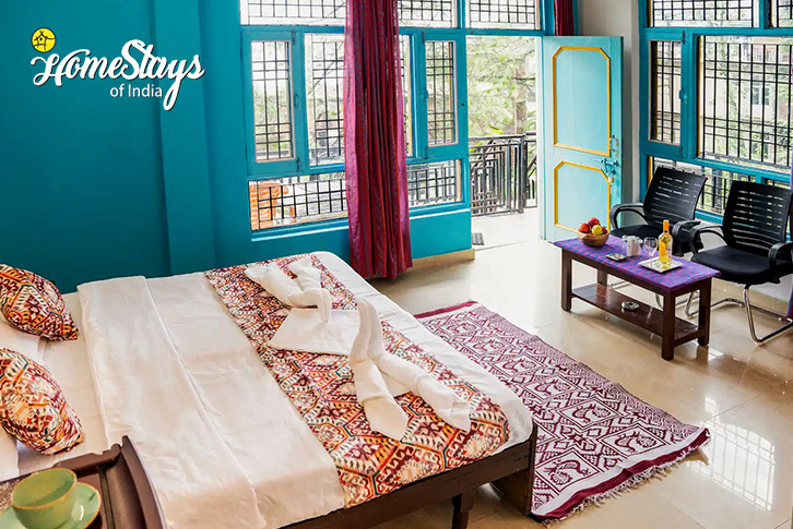 BEdroom-5-Colour's Medley Homestay-Mcleodganj