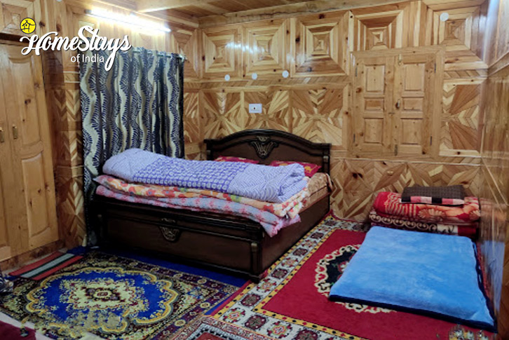 Bedroom-1-Serenity Riverside Homestay-Sangla