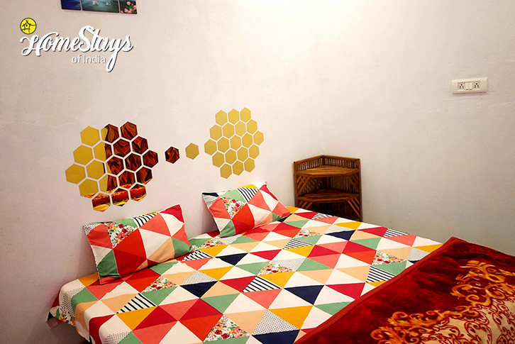 Bedroom-3-Essence of Warmth Homestay-Lucknow