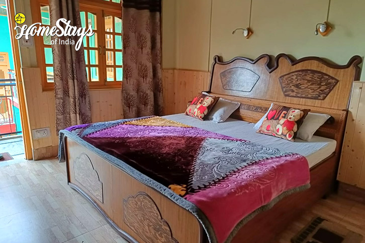 Bedroom-Sangla-Homestay-1