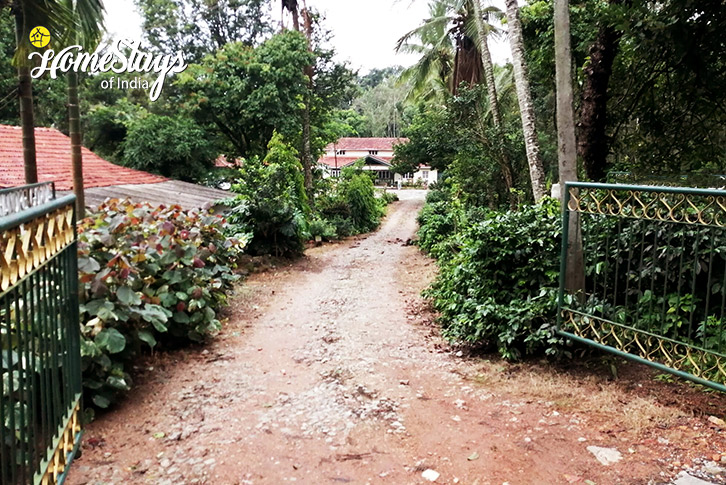 Entrance-Brews & Hues Heritage Homestay-Chikmagalur