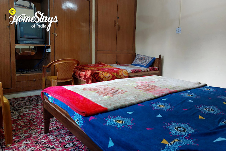 Bedroom-Snow White-Homestay- Srinagar