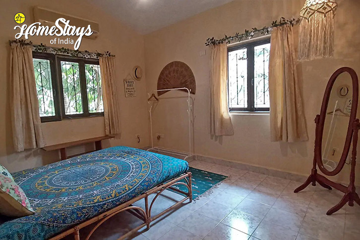 Bedroom-1-Pearl of the Sea Homestay-South Goa