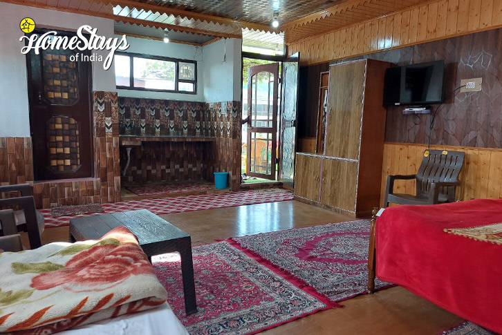 Bedroom-Snow White-Homestay- Srinagar