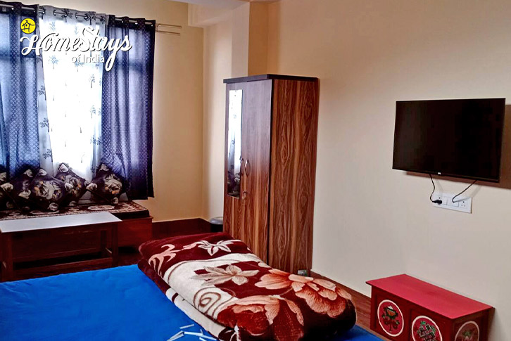 Bedroom-3-No Worries Homestay- Gangtok