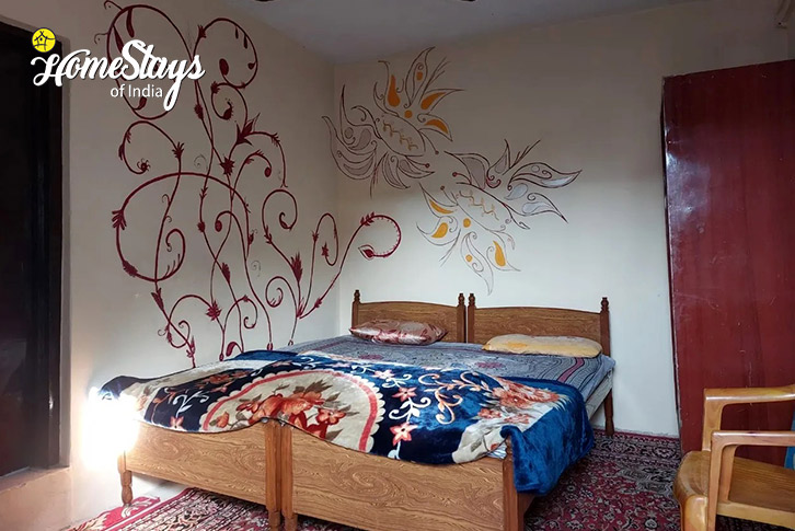 Bedroom-Snow White-Homestay- Srinagar