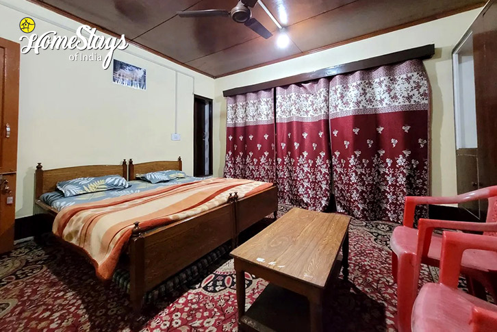 Bedroom-Snow White-Homestay- Srinagar