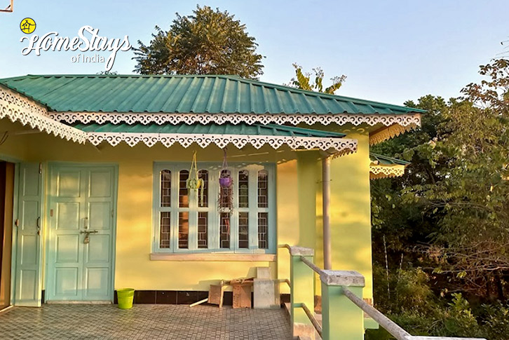 Exterior-1-Zen Den Riverside Homestay-Jalpaiguri