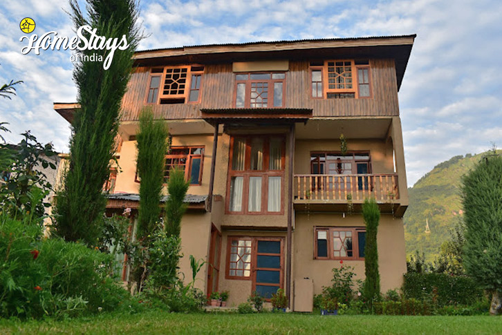 Exterior-Truly Local Homestay-Srinagar