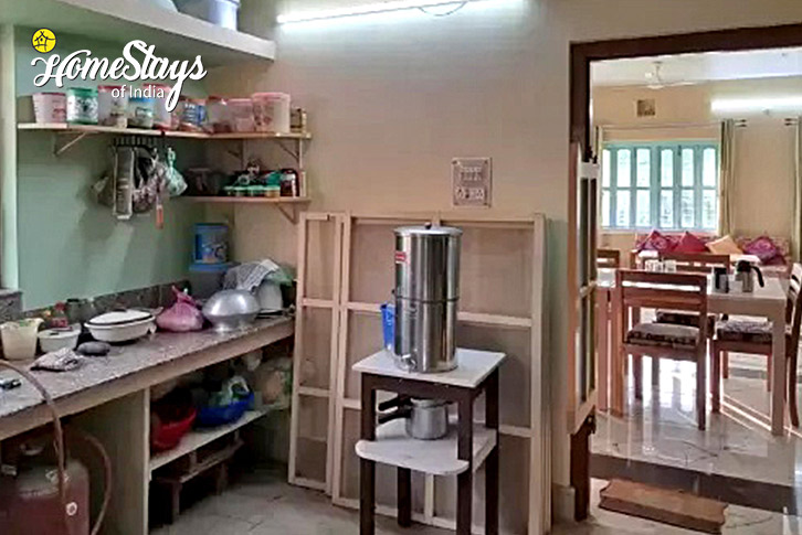 Kitchen-1-Zen Den Riverside Homestay-Jalpaiguri