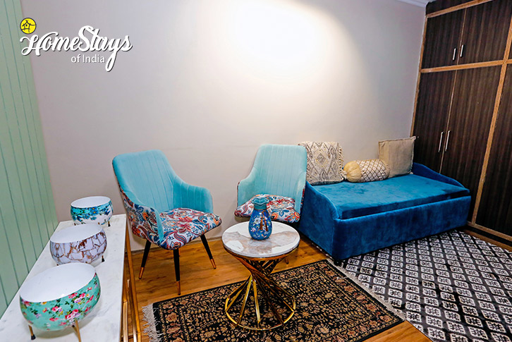 Premium room-Sitting-Willow Tales Homestay-Srinagar