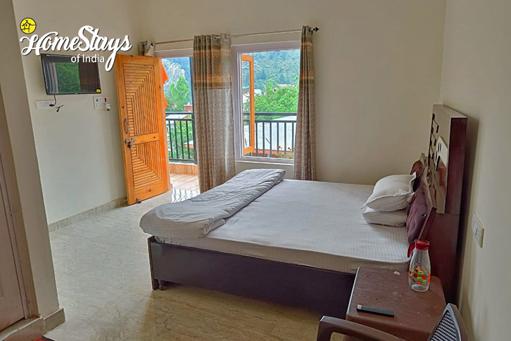 Bedroom-3-Verdant Valley Homestay-Bhaderwah