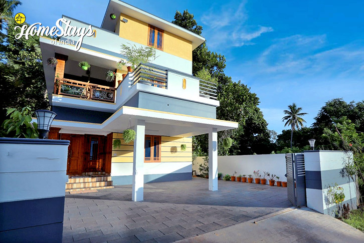 Bright and Breezy Homestay-Thiruvallam-1