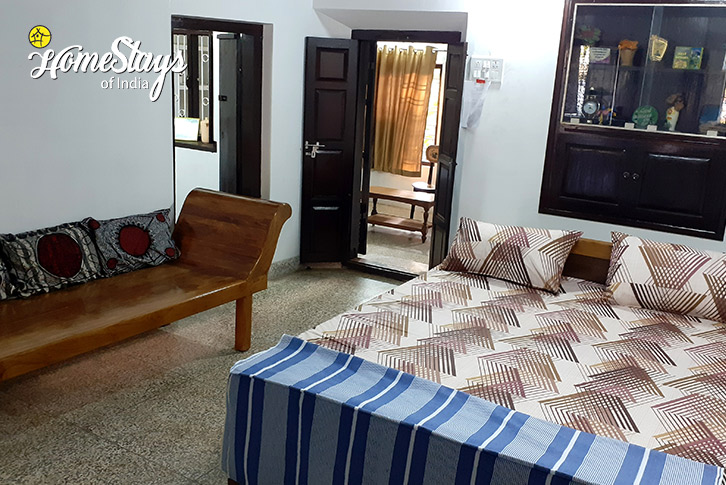 Bedroom-1-EarthSong Heritage Homestay-Athichanvilai, Kanyakumari