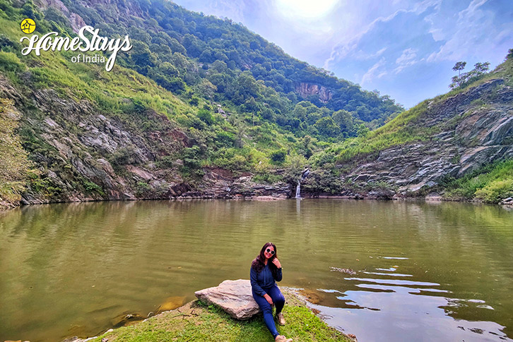 Lake-Aravali's romance Homestay- Udaipur