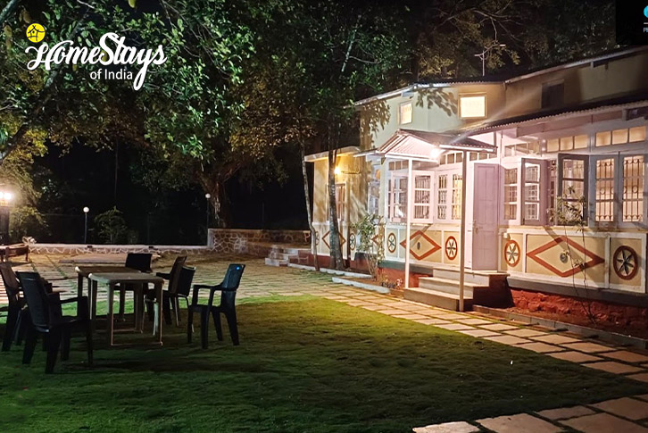 Sitout-The Great Escape Heritage Homestay-Panchgani