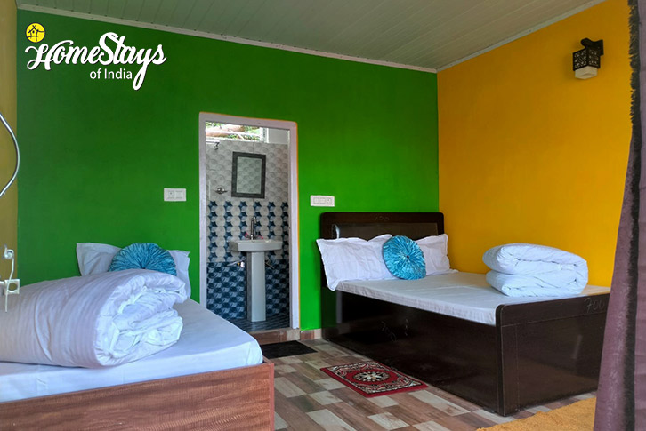 Bedroom-3-Green Glory Homestay-Tinchuley-Homestays-of-india