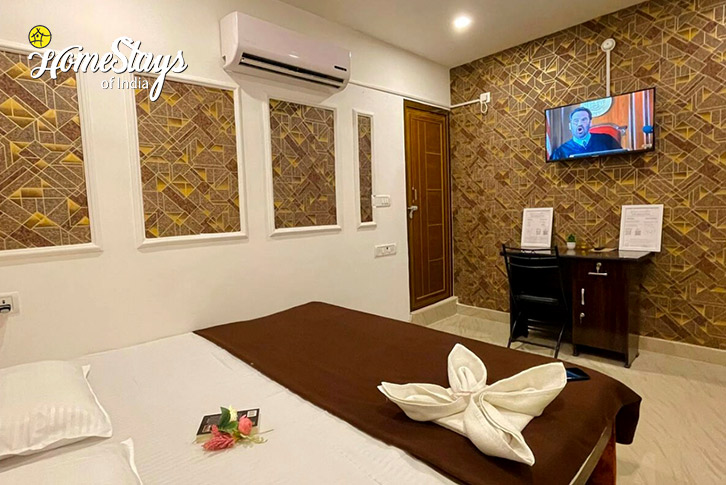 Classic Room-2-Potpourri Homestay-Lucknow
